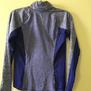 Long sleeve workout top